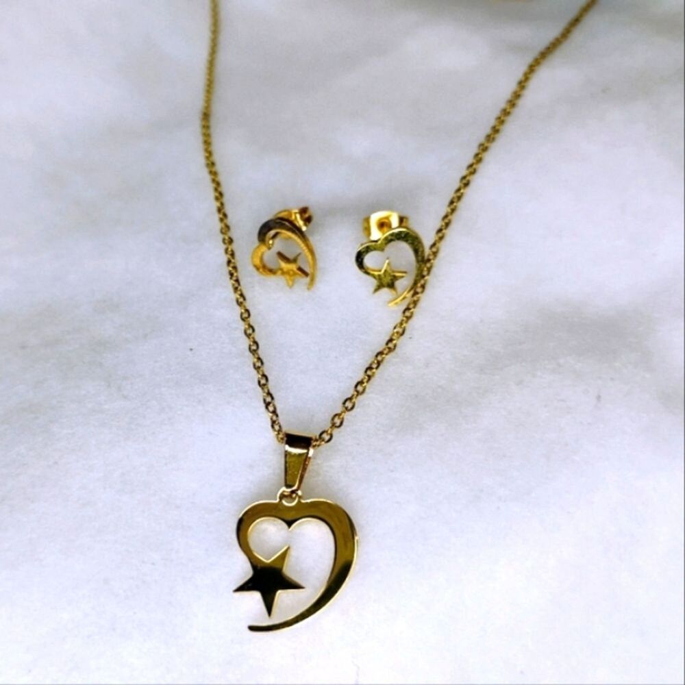 Gold Heart and Star Jewelry Set